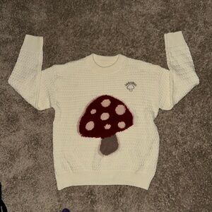 Men mushroom sweater size medium new without tags